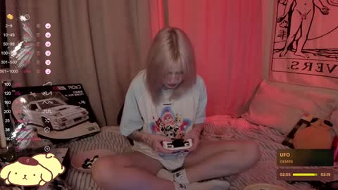 Snapshot of _meowmiko__ chatting on January 3, 10:40 pm miko3 online show from January 3, 10:40 pm