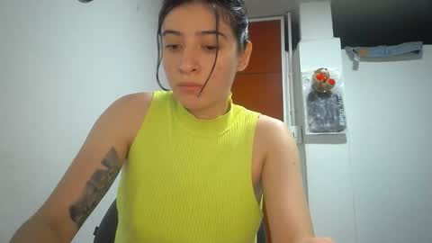 Snapshot of _mia_foster1 chatting on January 10, 2:35 am Mia-foster online show from January 10, 2:35 am