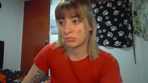 Mia-foster online show from April 5, 10:07 pm