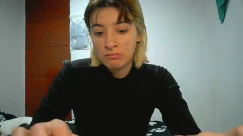 Snapshot of _mia_foster1 chatting on May 5, 6:49 pm Mia-foster online show from May 5, 6:49 pm