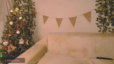 Mia online show from January 5, 12:20 am