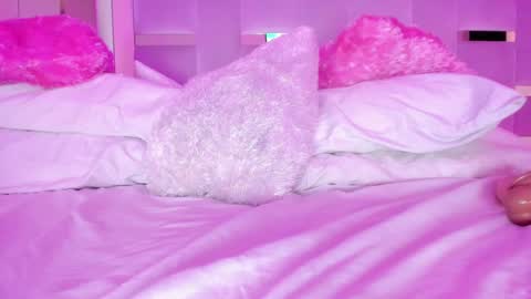 MIA online show from December 5, 2:31 am