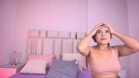 Snapshot of _miavelvet chatting on February 16, 12:12 pm Mia online show from February 16, 12:12 pm