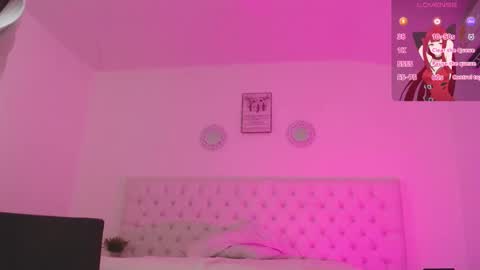 Snapshot of _miia_sweet chatting on October 8, 11:19 am Paula online show from October 8, 11:19 am