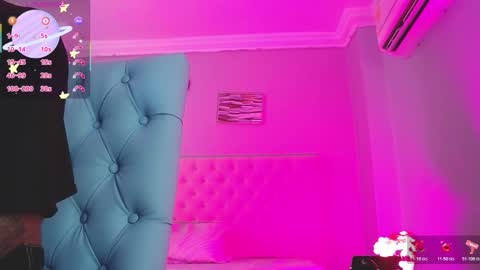 Snapshot of _miia_sweet chatting on November 19, 11:32 am Paula online show from November 19, 11:32 am