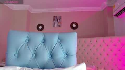 Paula online show from April 19, 11:20 am