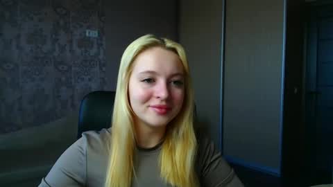 Melanie online show from February 2, 11:09 am