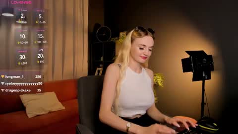 Mila online show from June 22, 3:25 am
