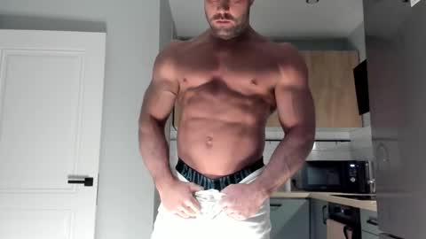 _miles19 online show from November 16, 8:58 pm