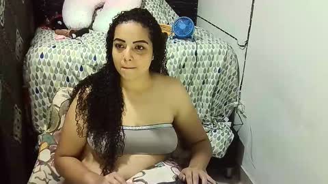 _milf_naughty online show from October 18, 11:33 am