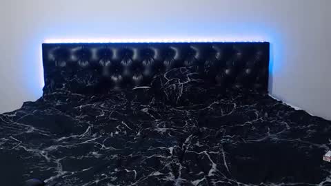 mikey and mia online show from November 5, 5:24 pm