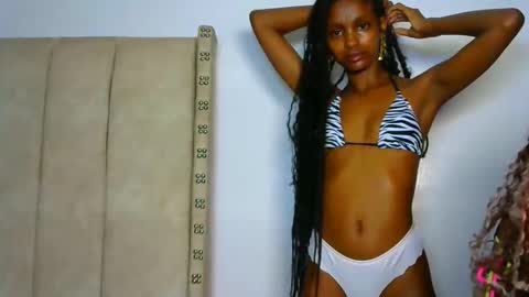 Snapshot of _mimimars chatting on February 8, 3:43 am Mimi online show from February 8, 3:43 am