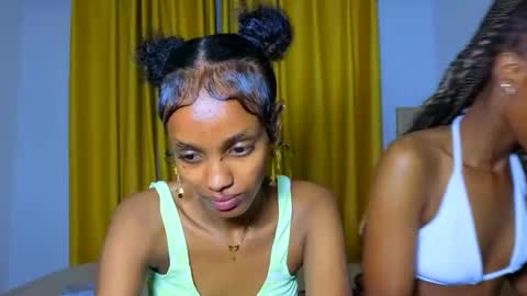 Snapshot of _mimimars chatting on February 23, 2:31 am Mimi online show from February 23, 2:31 am