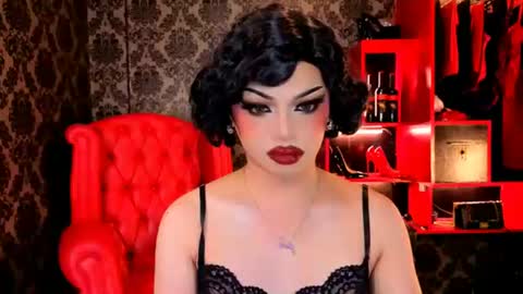 Snapshot of _ministryofsin_ chatting on July 15, 7:35 am Raven Strauss online show from July 15, 7:35 am