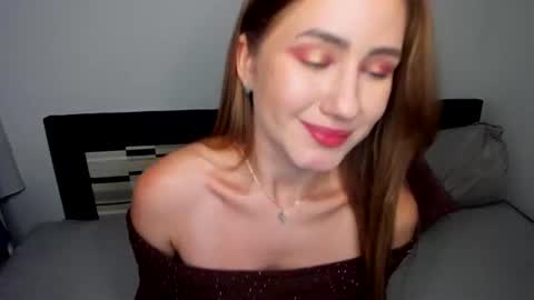 Snapshot of _mirielle_ chatting on July 6, 1:57 am _mirielle_ online show from July 6, 1:57 am