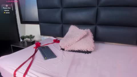 ashley online show from September 23, 1:25 pm