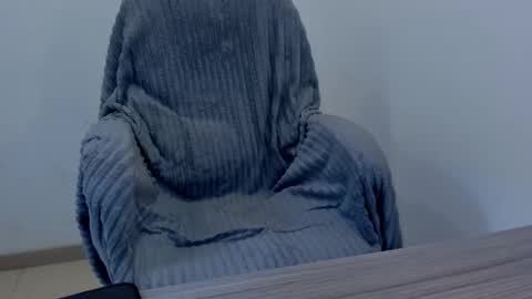 _miss_coco_ online show from October 16, 1:34 pm