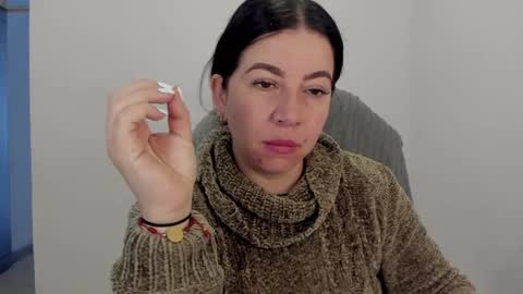 _miss_coco_ online show from November 10, 12:37 pm