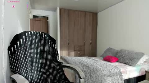 _miss_coco_ online show from February 20, 12:38 pm