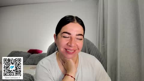 _miss_coco_ online show from March 23, 10:30 am