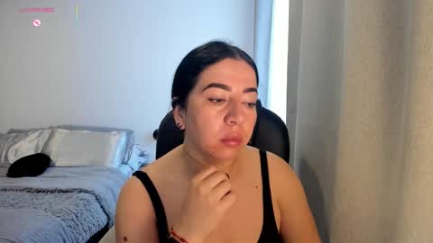 _miss_coco_ online show from March 24, 12:32 pm