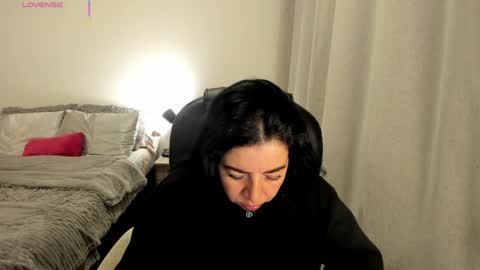 _miss_coco_ online show from April 9, 1:16 am