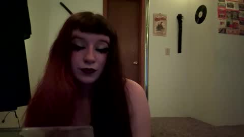 Snapshot of _miss_marie_ chatting on October 29, 10:00 pm _miss_marie_ online show from October 29, 10:00 pm