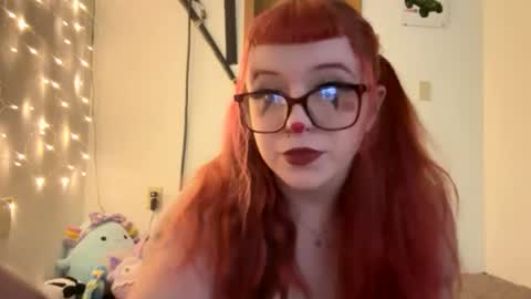 _miss_marie_ online show from June 19, 7:50 pm