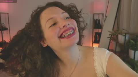 Mara Independent model online show from April 19, 7:05 pm