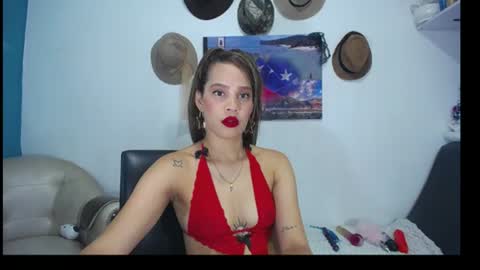 _misspriss online show from July 10, 9:39 pm