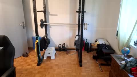 Snapshot of _misterniceguy chatting on November 3, 8:04 am BENJI online show from November 3, 8:04 am