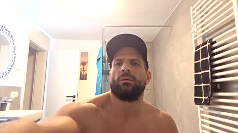 Snapshot of _misterniceguy chatting on March 21, 5:49 pm BENJI online show from March 21, 5:49 pm