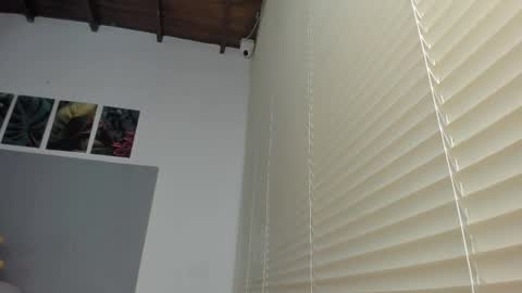 _molly_rosse_ online show from January 19, 11:36 am