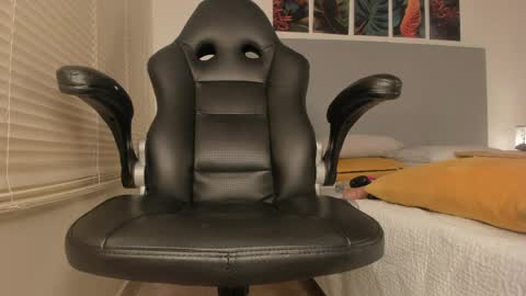 _molly_rosse_ online show from March 25, 12:22 pm