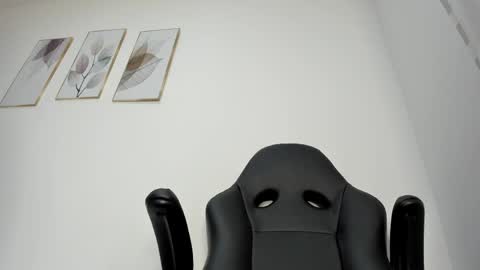 _molly_rosse_ online show from May 25, 11:49 am