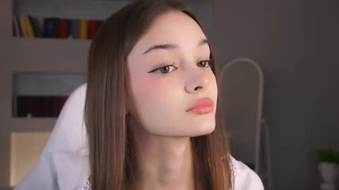 Snapshot of _moonlit_melody_ chatting on March 12, 4:57 pm Margo online show from March 12, 4:57 pm