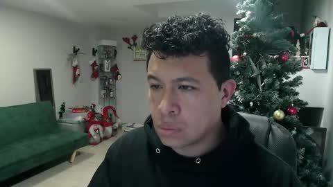 Panda  online show from December 21, 6:20 am