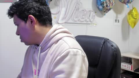 Panda  online show from April 1, 8:39 pm