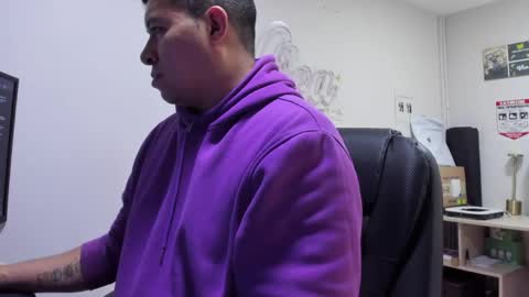 Panda  online show from April 19, 8:55 pm