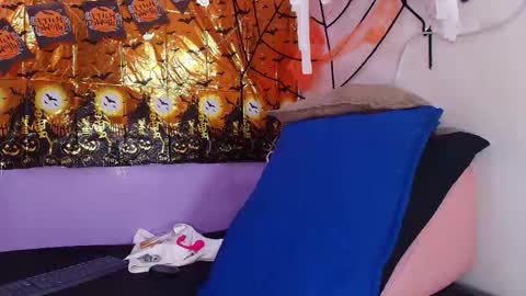 Luna online show from October 17, 11:57 am