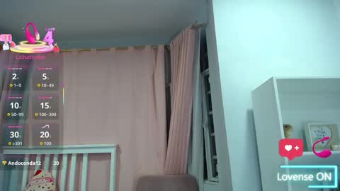 nahomi  online show from November 28, 11:29 pm