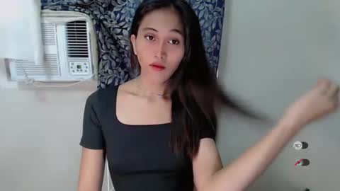 Snapshot of _nakedsabrina chatting on October 8, 6:11 am jenny claire online show from October 8, 6:11 am