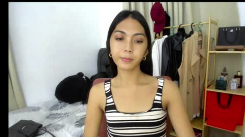 Snapshot of _natalya69_ chatting on June 9, 12:39 pm _natalya69_ online show from June 9, 12:39 pm
