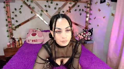 Snapshot of _natashaa19 chatting on February 5, 3:22 am Natasha Rodriguez independent model online show from February 5, 3:22 am