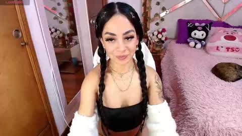 Snapshot of _natashaa19 chatting on February 17, 5:19 pm Natasha Rodriguez independent model online show from February 17, 5:19 pm