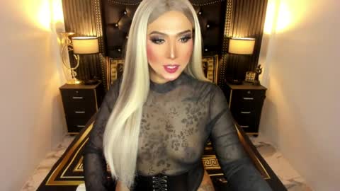 Snapshot of _natashacooper_ chatting on May 10, 7:24 am _natashacooper_ online show from May 10, 7:24 am