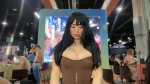 naty19 online show from April 12, 6:35 pm