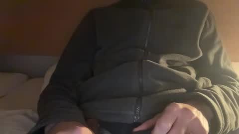Snapshot of _niceguy chatting on January 6, 8:14 am Max online show from January 6, 8:14 am