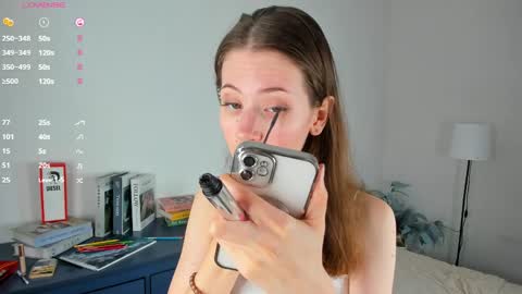 Ashley online show from April 8, 1:11 pm