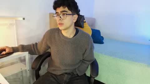 Nicolas online show from October 16, 6:36 am